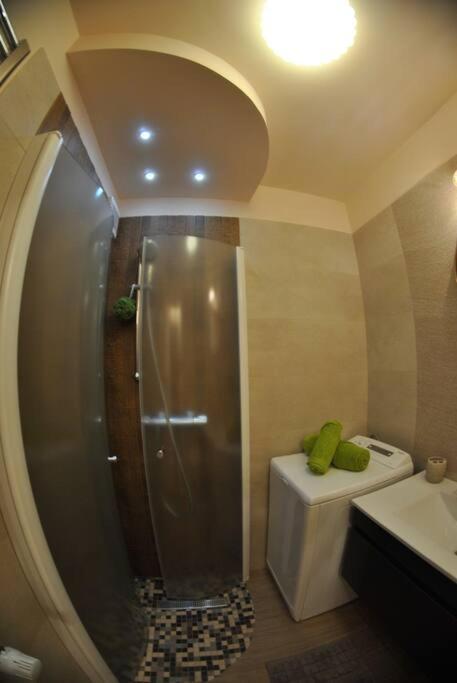 Modern & Central Apartment In North Of Bukarest Exterior foto